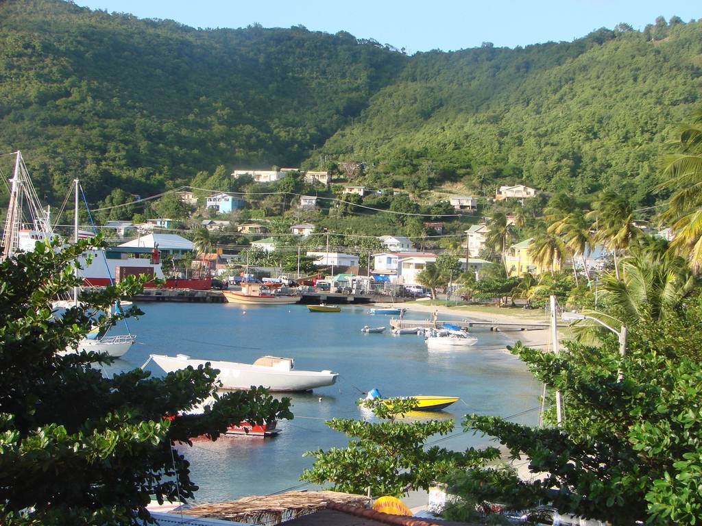 Bequia anchorage - avoiding the Bequia slide ©  SW